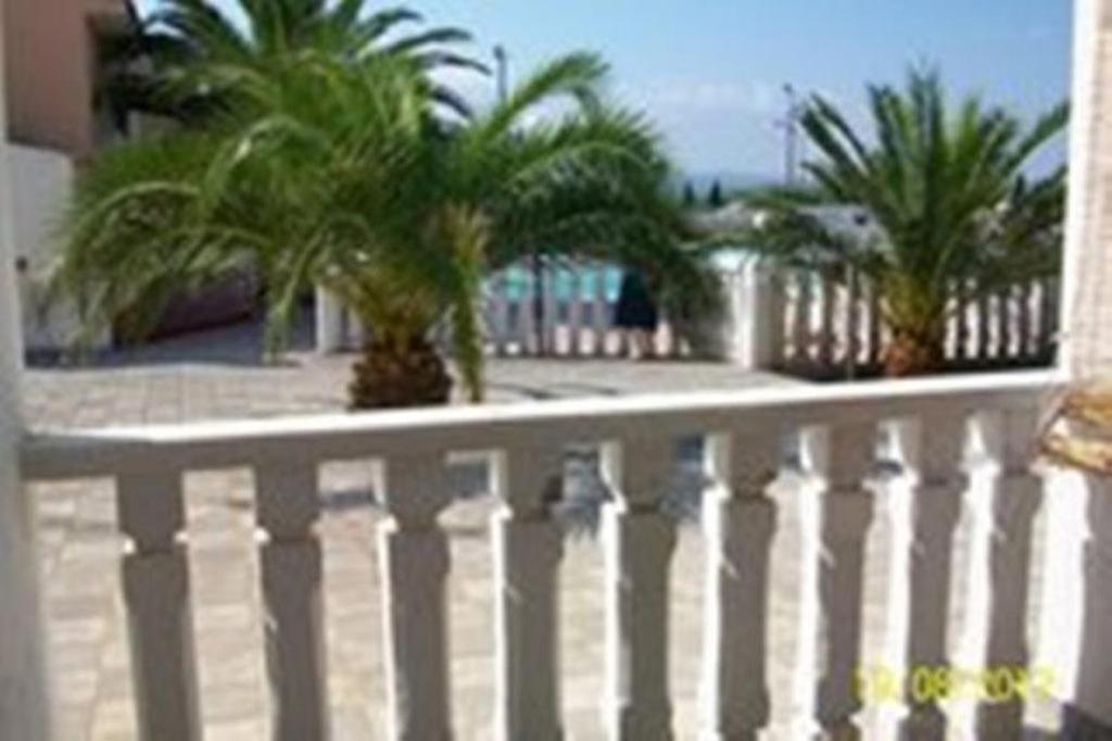Appartamento Privato Adriatica Лезіна Екстер'єр фото